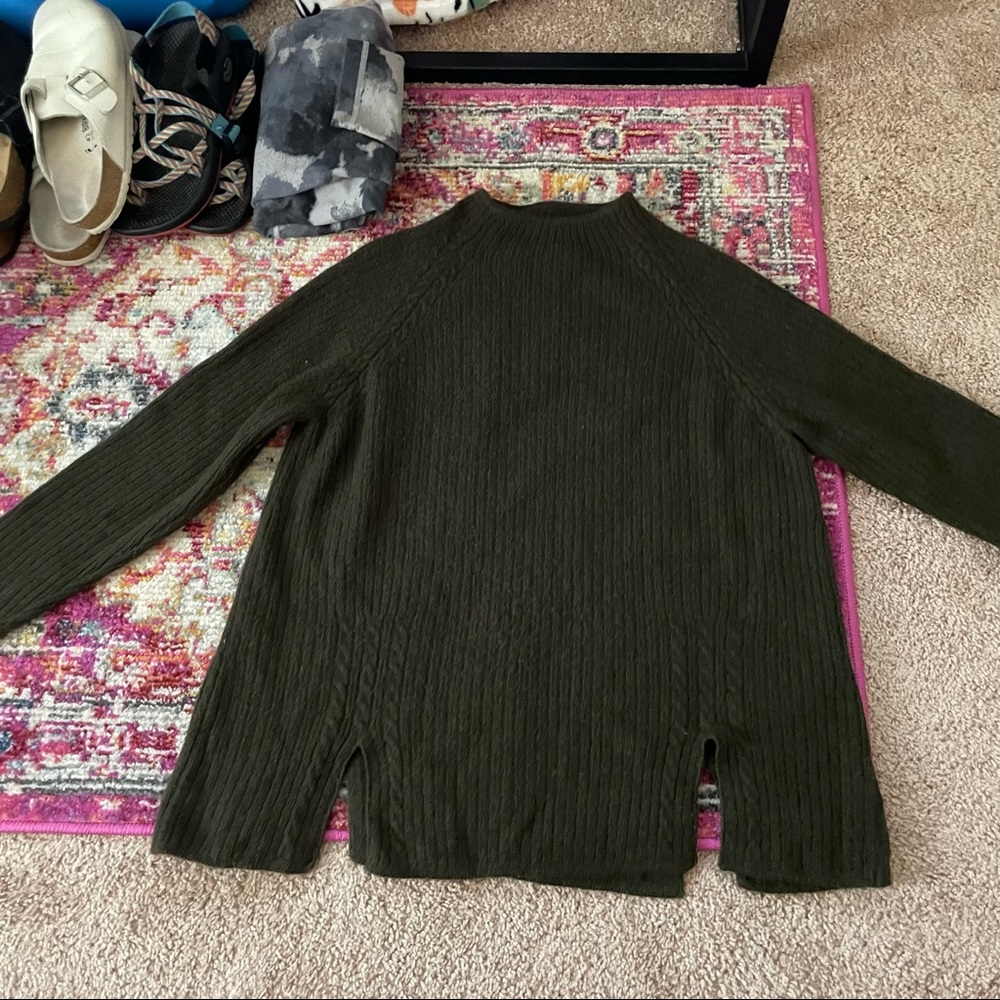 Peruvian Connection sweater - Picture 2 of 5
